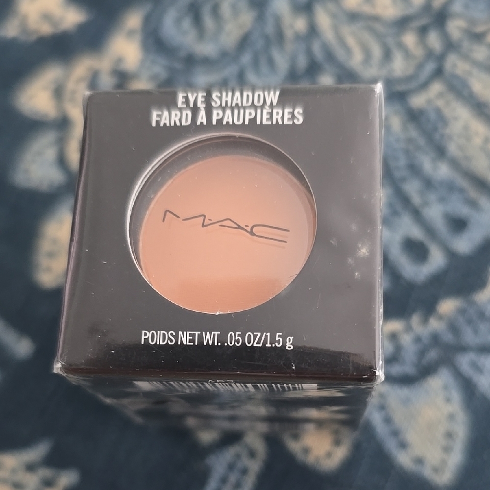 MAC Cosmetics Eye Shadow - Warm Brown
